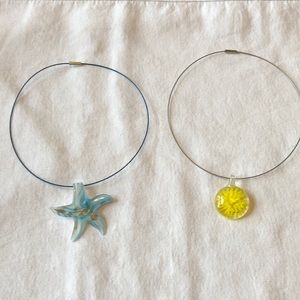 2 Magnetic necklaces